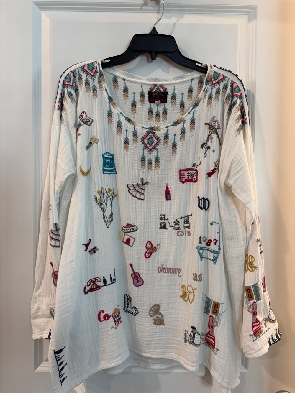 Johnny Was White Embroidered Boho Tunic with Multicolor Motifs